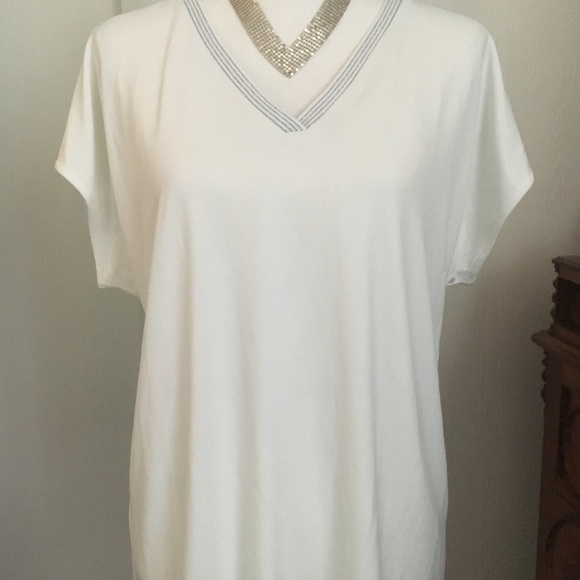 Calvin Klein Tops - New Calvin Klein White V-Neck Top